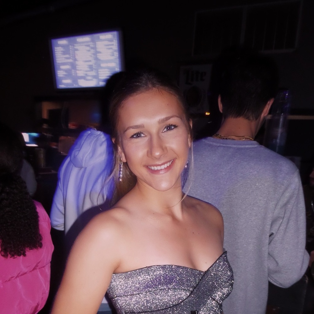 Meet your Posher, Kelsey